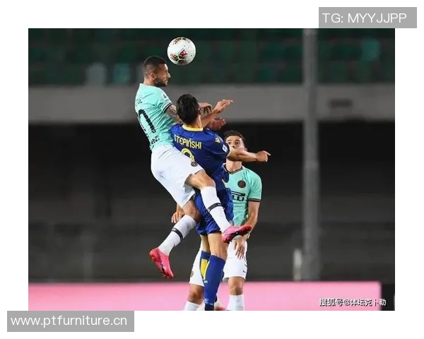 欧联赛场小动作引发热议 球员隐秘举动背后真相逐渐曝光 欧联赛场小动作引发热议 球员隐秘举动背后真相逐渐曝光