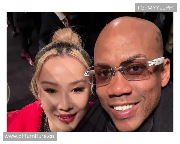 球星与知名女星疑似恋情曝光绯闻引发网友热议两人互动频繁引猜测 球星与知名女星疑似恋情曝光绯闻引发网友热议两人互动频繁引猜测