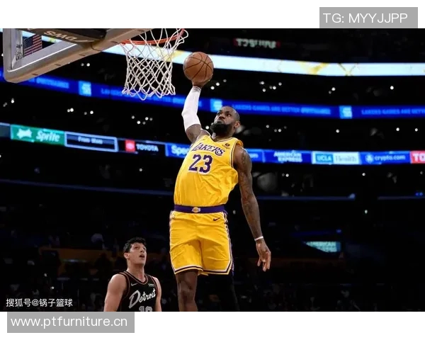 篮球八卦荣获月度最佳球员，实至名归