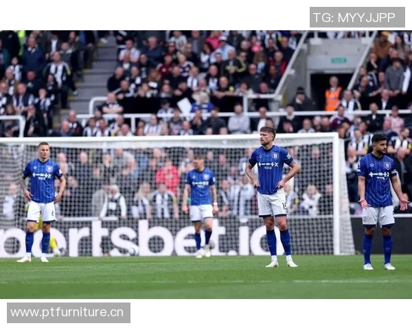 英超球队传控打法演变及战术创新 英超球队传控打法演变及战术创新